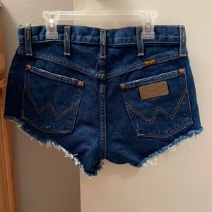 WRANGLER DARK DENIM SHORTS